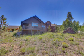 Ski-InandSki-Out Pet-Friendly Granby Ranch Cabin!